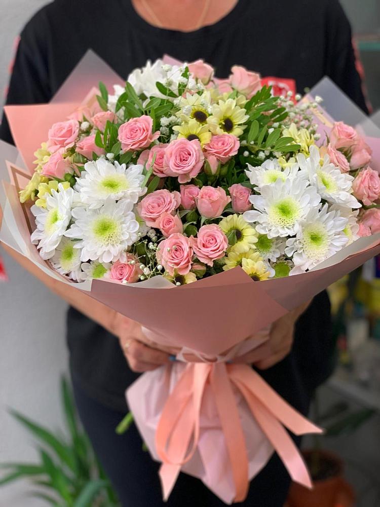 Букет цветов из: Розы и Хризантемы в Шахунье