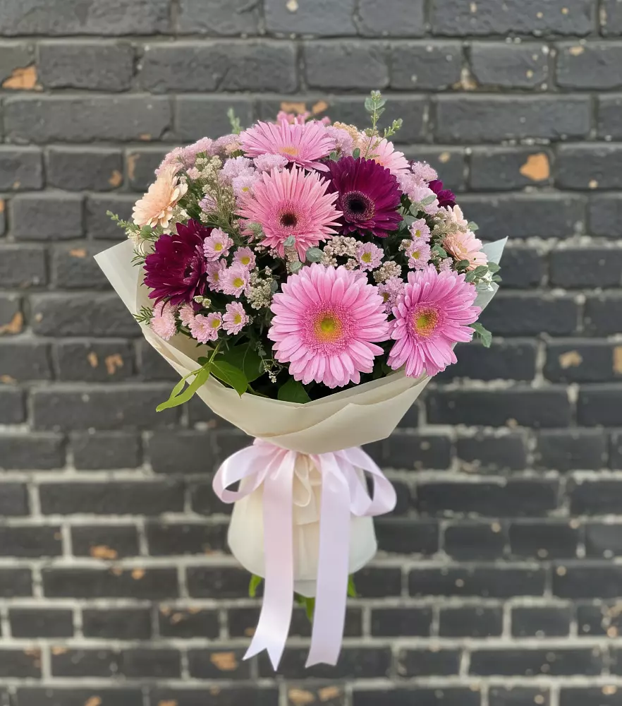 Букет цветов из: Герберы и Хризантемы в Шахунье