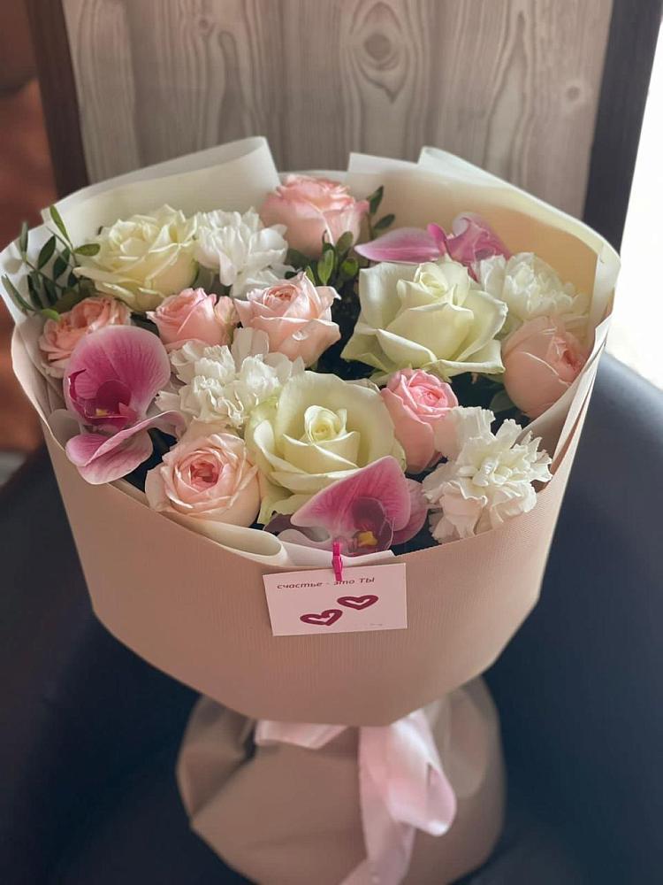 Букет цветов из: Орхидеи, Розы и Гвоздики в Шахунье