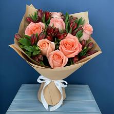 Букет цветов из:  Розы и Альстромерии в Шахунье