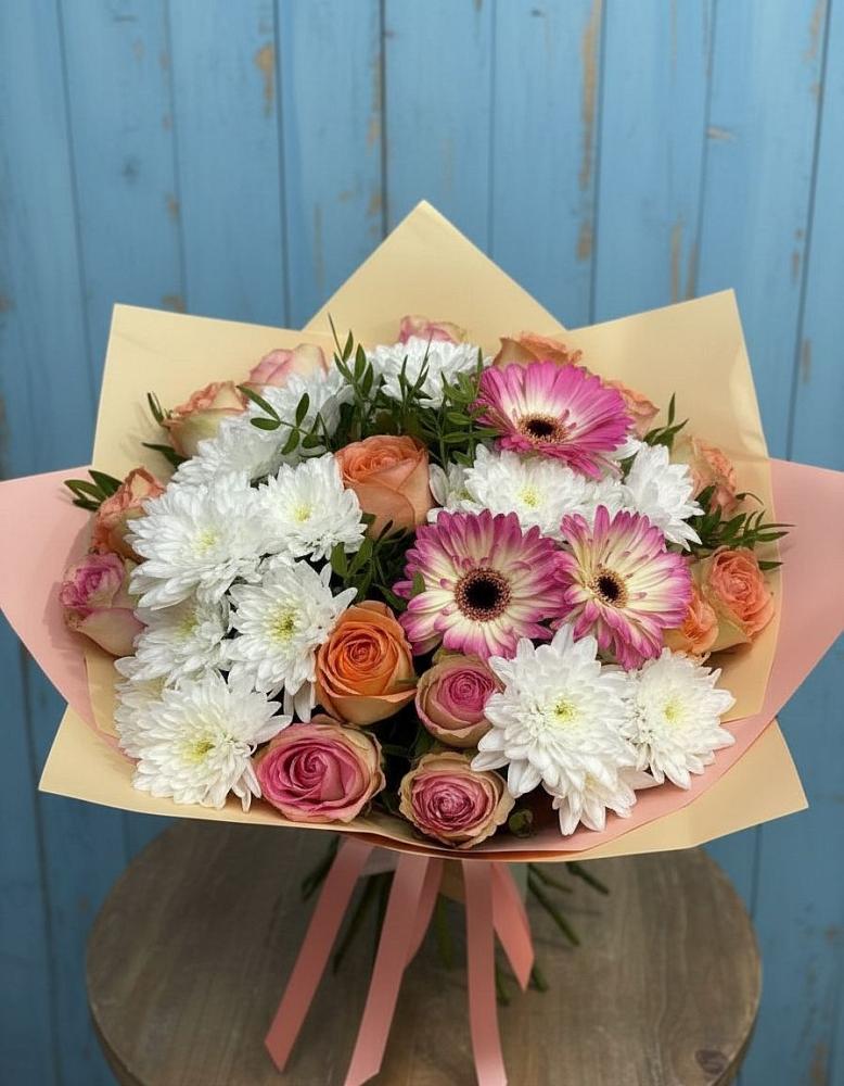 Букет цветов из: Розы, Герберы и Хризантемы в Шахунье