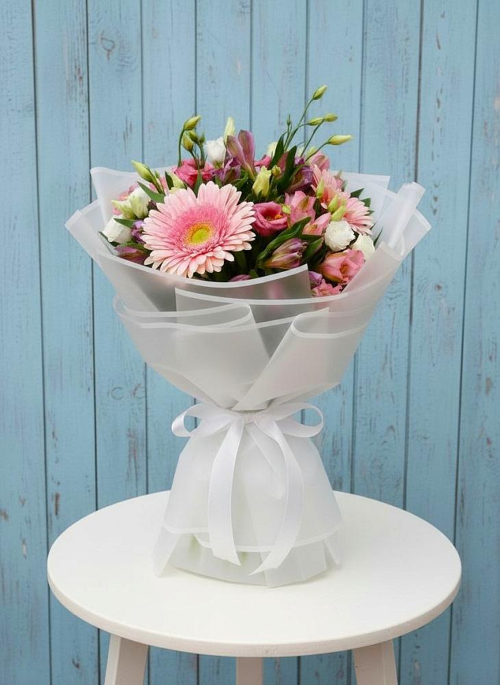 Букет цветов из: Герберы, Альстромерии и Лизиантусы в Шахунье