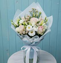 Букет цветов из:  Розы и Лизиантусы в Шахунье
